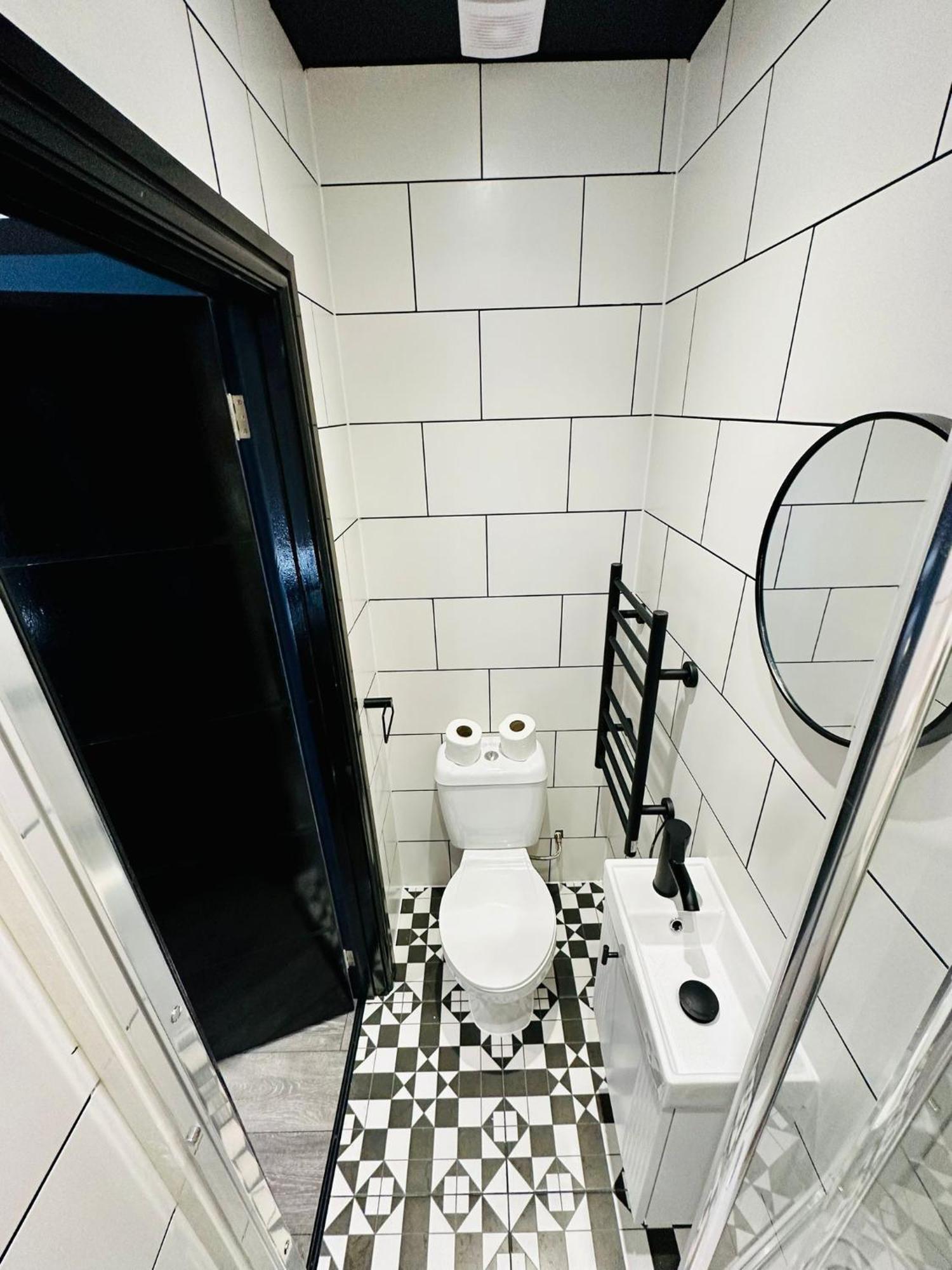 London 39 Blue House Luxury Ensuite Ideal For Tourists Eksteriør billede